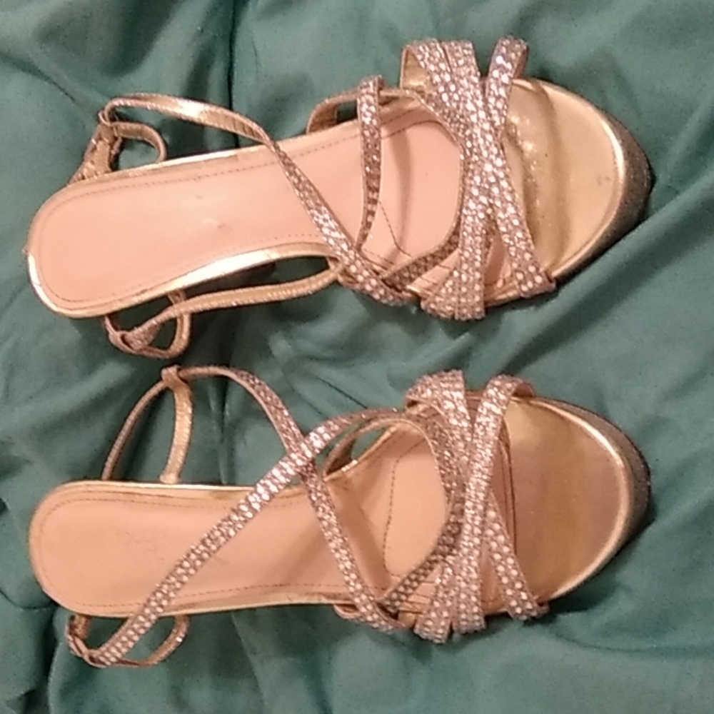 touch of Nina heels size 7